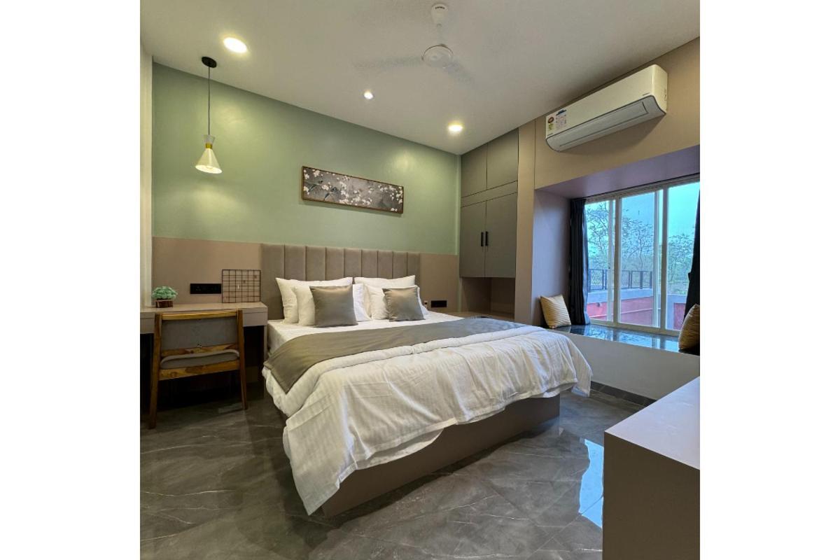 Hotel Sadhana Executive Dāpoli Esterno foto