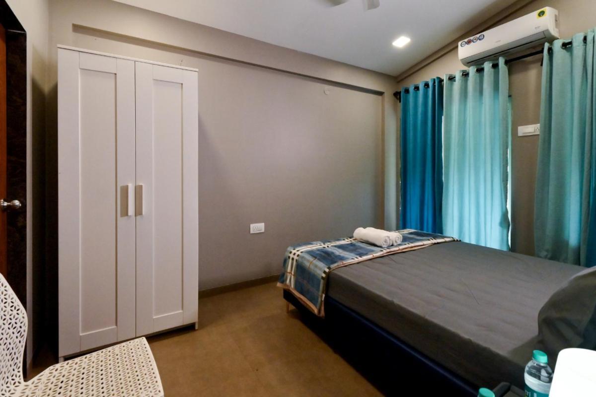 Hotel Sadhana Executive Dāpoli Esterno foto